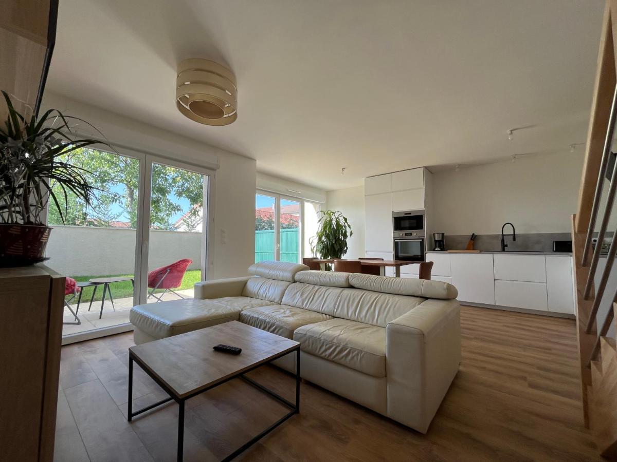 Hébergement de vacances Maison T4 Cosy + Jardin Leyment